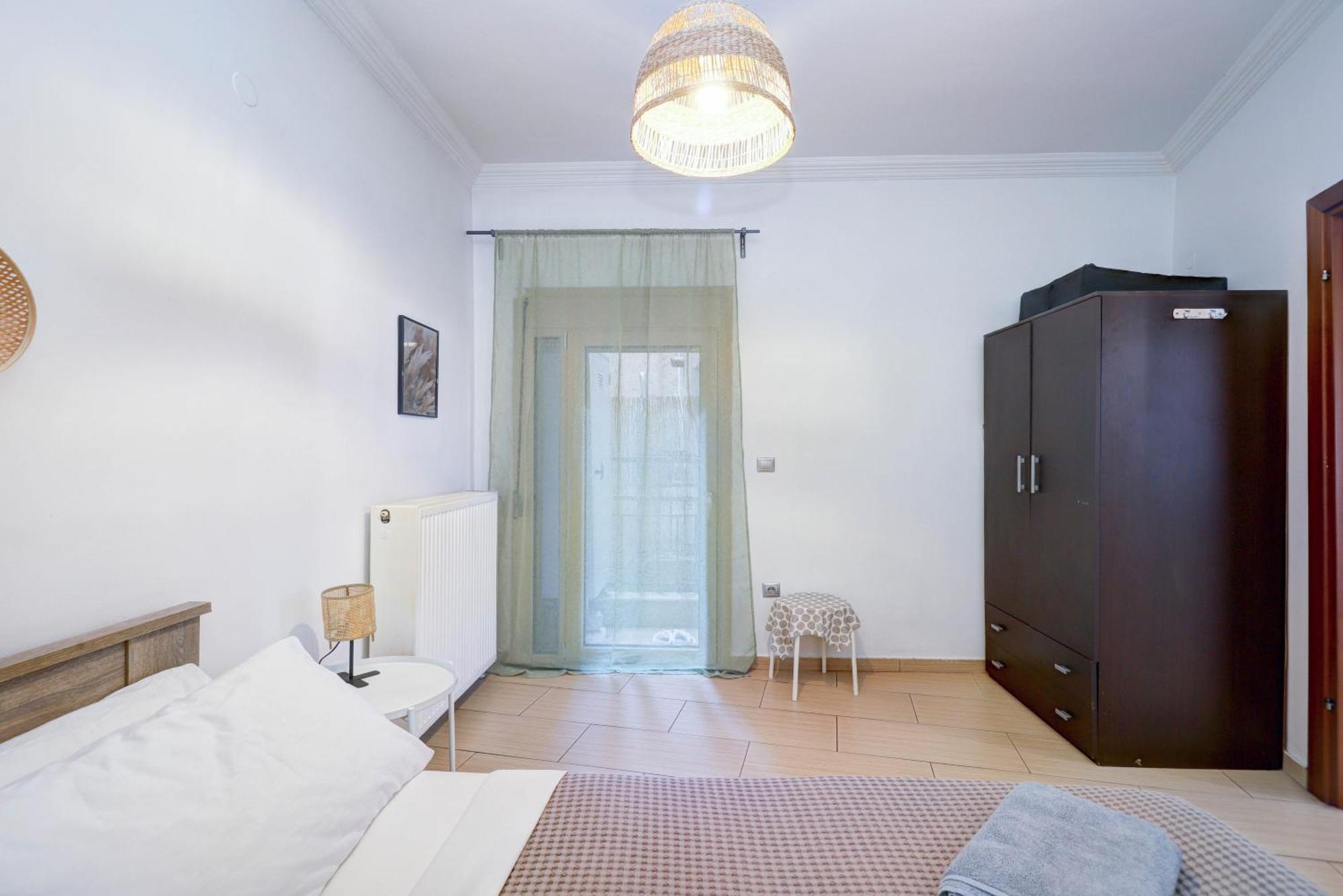 Traveler 85m2 Private Parking Next To Center Apartment *